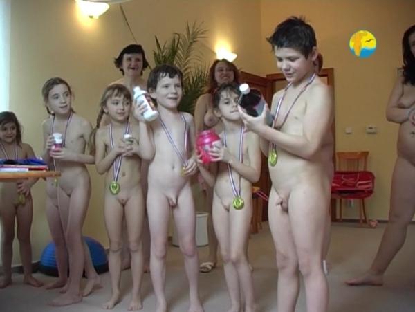 A shed below the Mountain